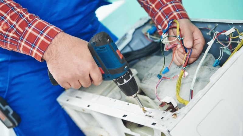 Kırkağaç Siemens Siemens çamaşır makinesi kart tamiri – Su almama arızası orijinal parça ile giderildi. - Teknik servis örneği